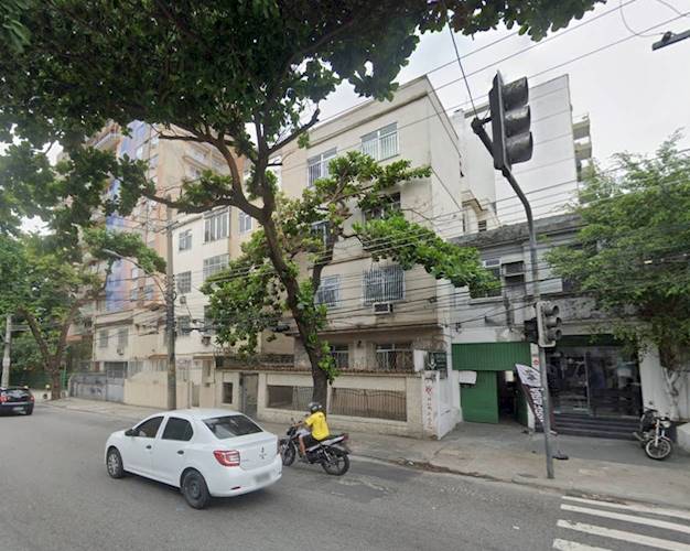 Leilão De Apartamento No Rio De Janeiro/RJ E Casa De Condomínio Em ...