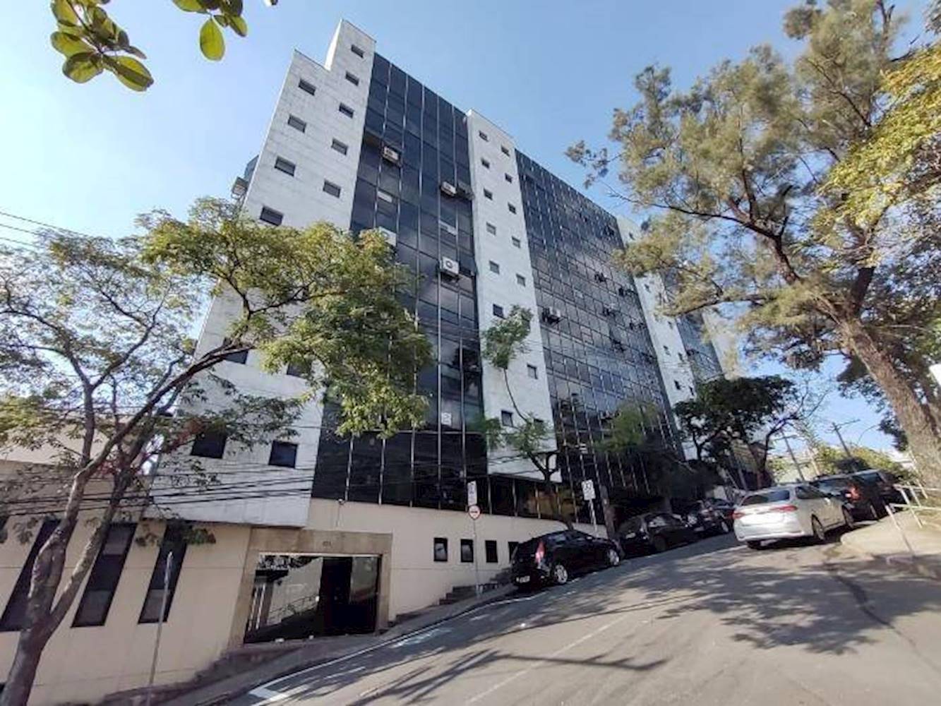 Imagem do imóvel 05 Salas Comerciais no "Edifício Dumont Pereira" em Cruzeiro - Belo Horizonte/MG