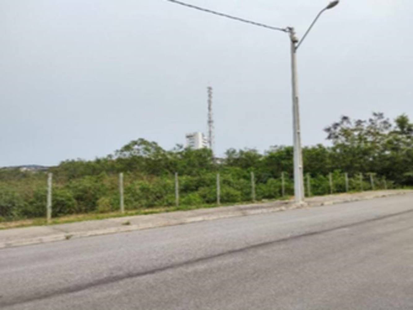 Imagem do imóvel Terreno na Granja dos Cavaleiros em Macaé/RJ