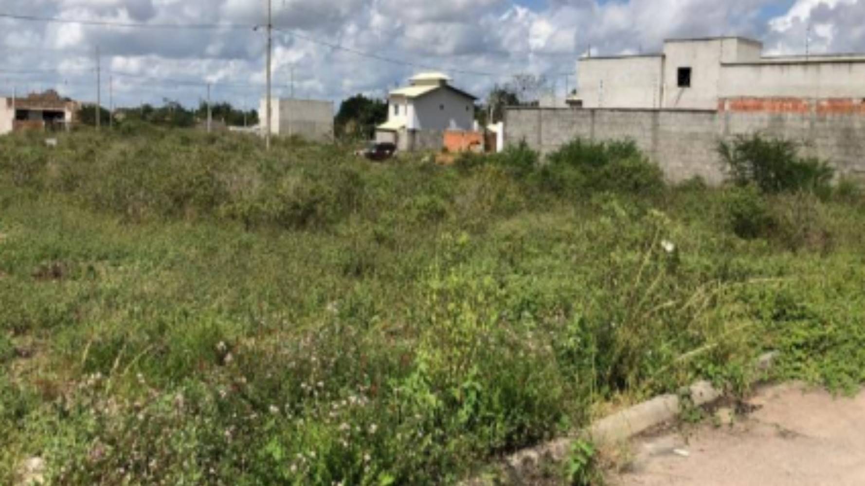 Imagem do imóvel Terreno no Loteamento Veredas Feira de Santana em Feira de Santana/BA