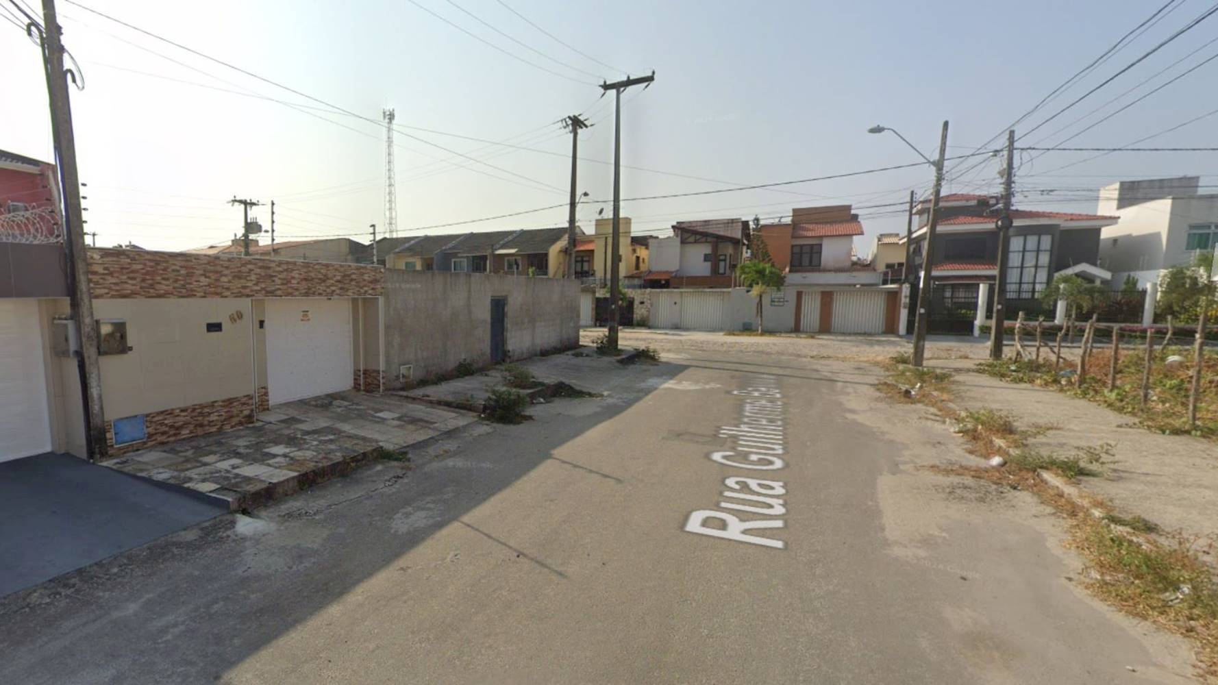 Casa no Bairro Edson Queiroz - Fortaleza/CE, localizado em Fortaleza - CE