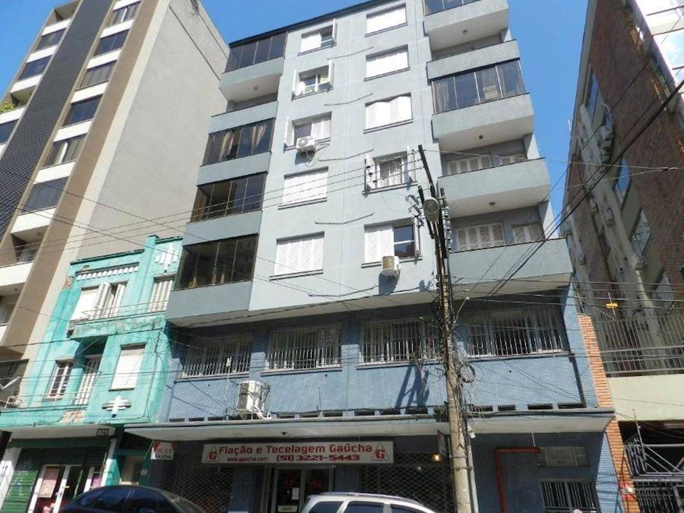 Sala Comercial no "Ed. Estoril" - Independência - Porto Alegre/RS, localizado em Porto Alegre - RS