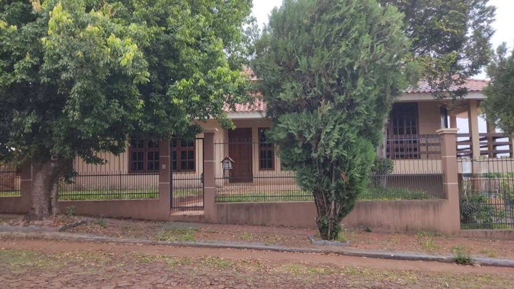 Casa em São Francisco - Santa Rosa/RS, localizado em Santa Rosa - RS