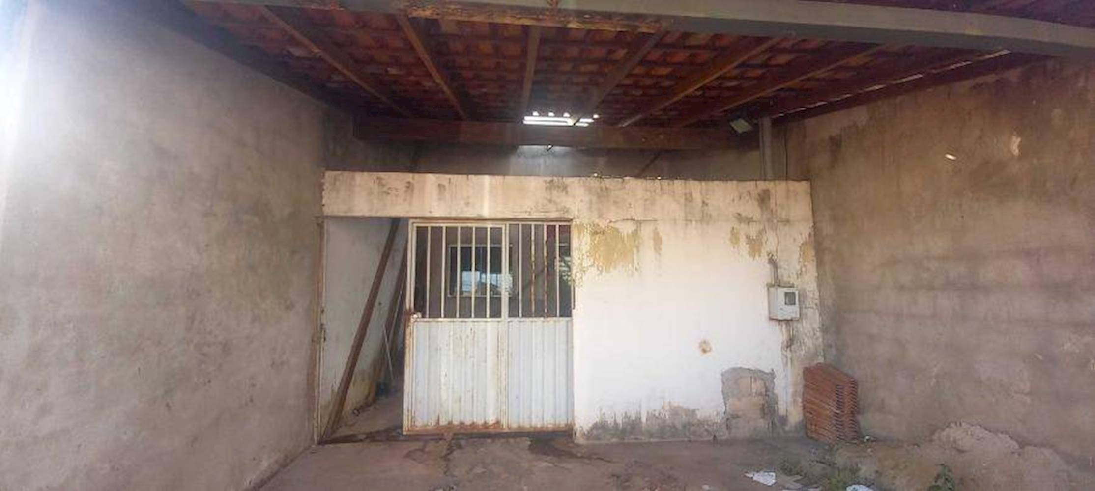 Casa no Setor de Chácaras Anhanguera em Valparaíso de Goiás/GO, localizado em Valparaíso de Goiás - GO