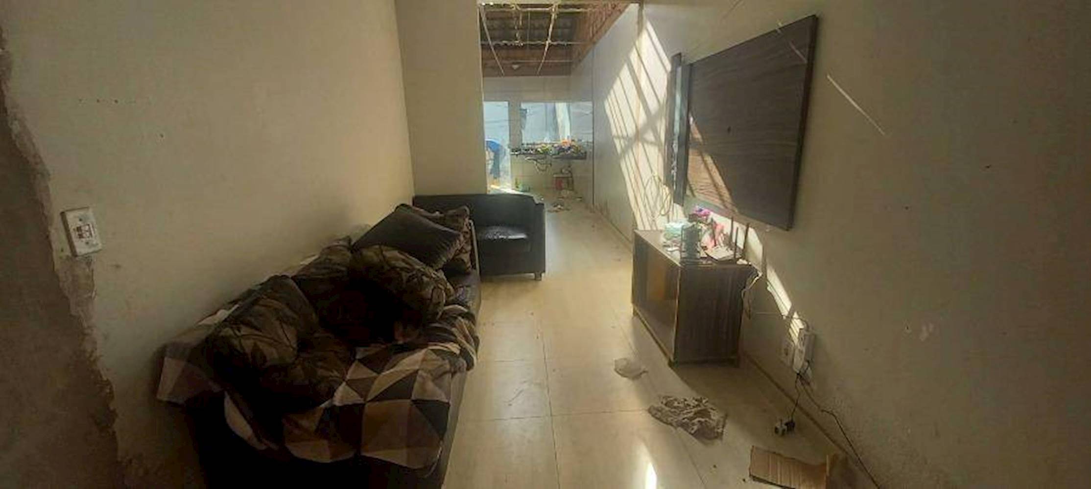 Casa no Setor de Chácaras Anhanguera em Valparaíso de Goiás/GO, localizado em Valparaíso de Goiás - GO
