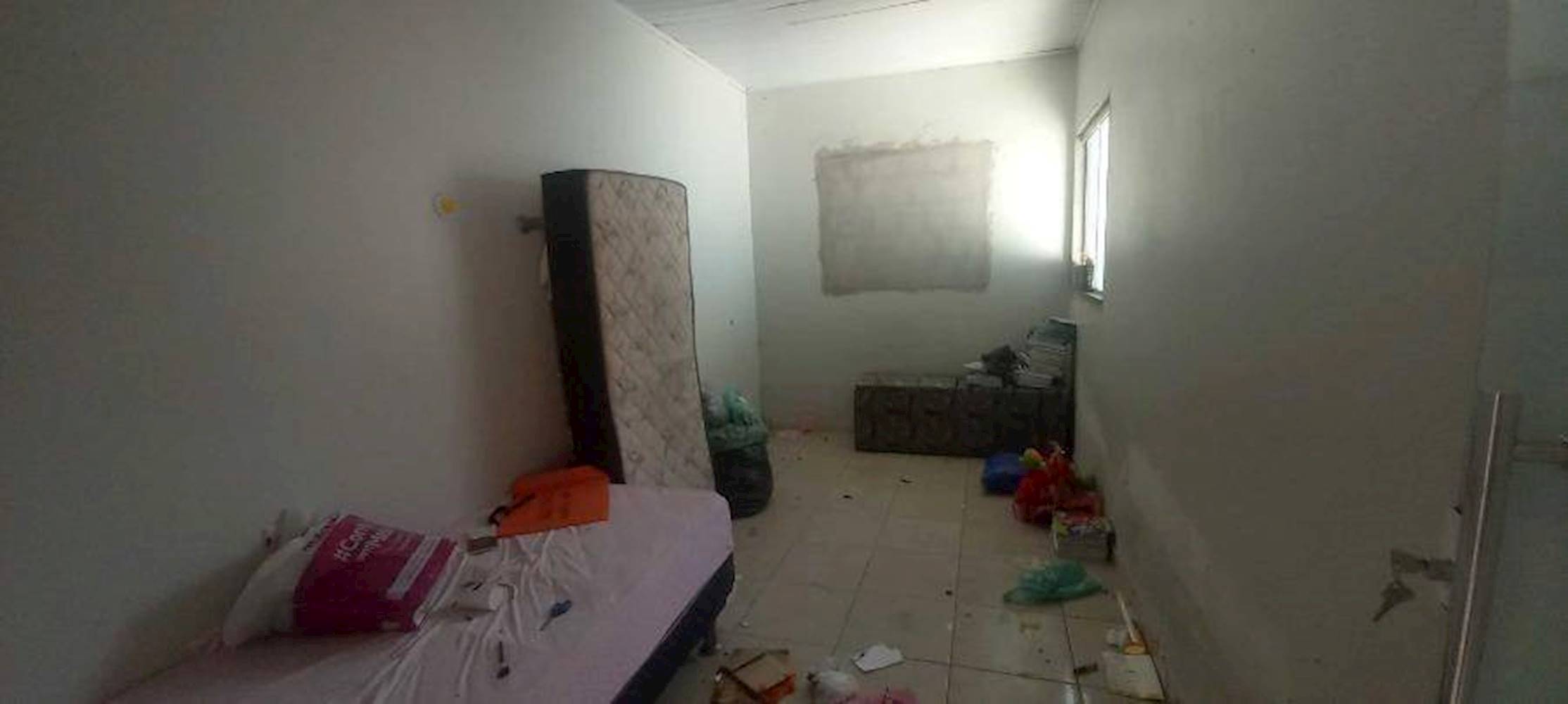 Casa no Setor de Chácaras Anhanguera em Valparaíso de Goiás/GO, localizado em Valparaíso de Goiás - GO