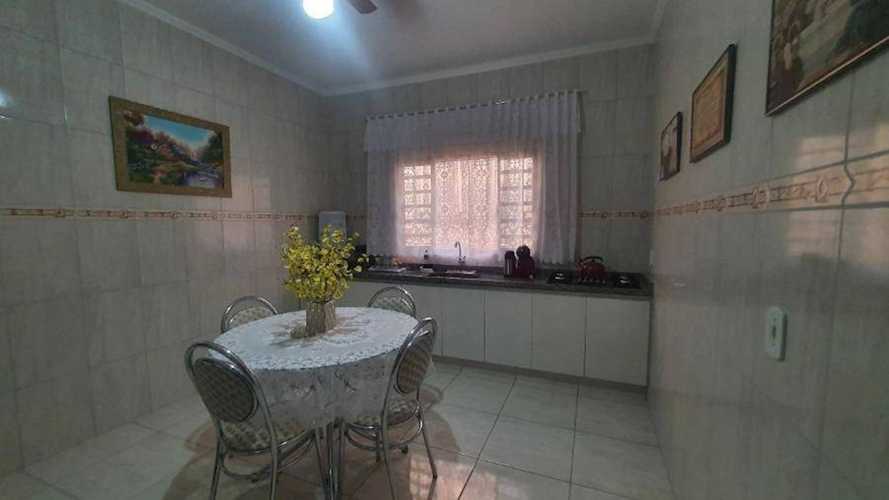 Casa no Lotealmento Residencial Colinas Do Laranjais - Laranjal Paulista/SP, localizado em Laranjal Paulista - SP