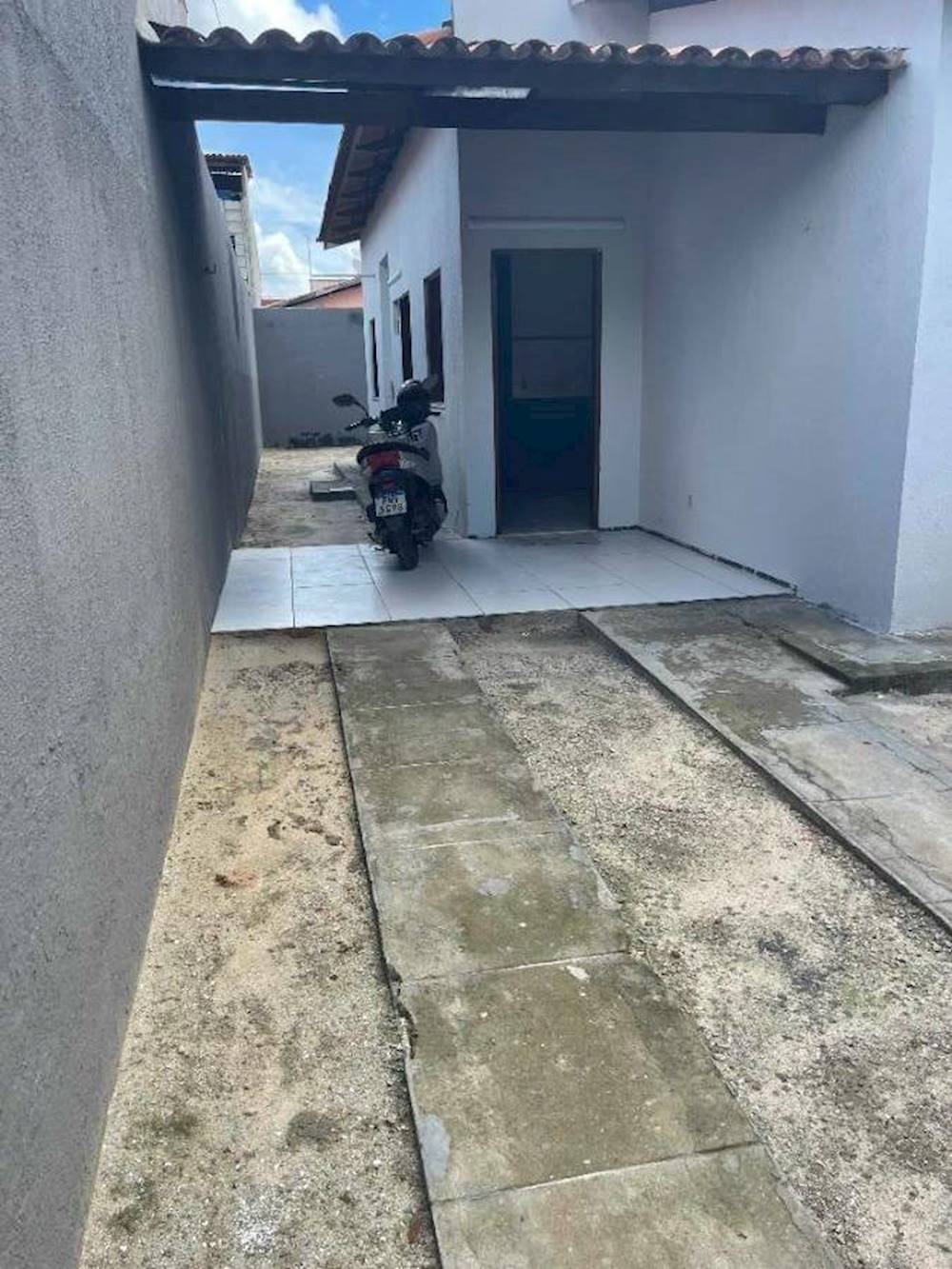 Casa em Zumbi - Horizonte/CE, localizado em Horizonte - CE