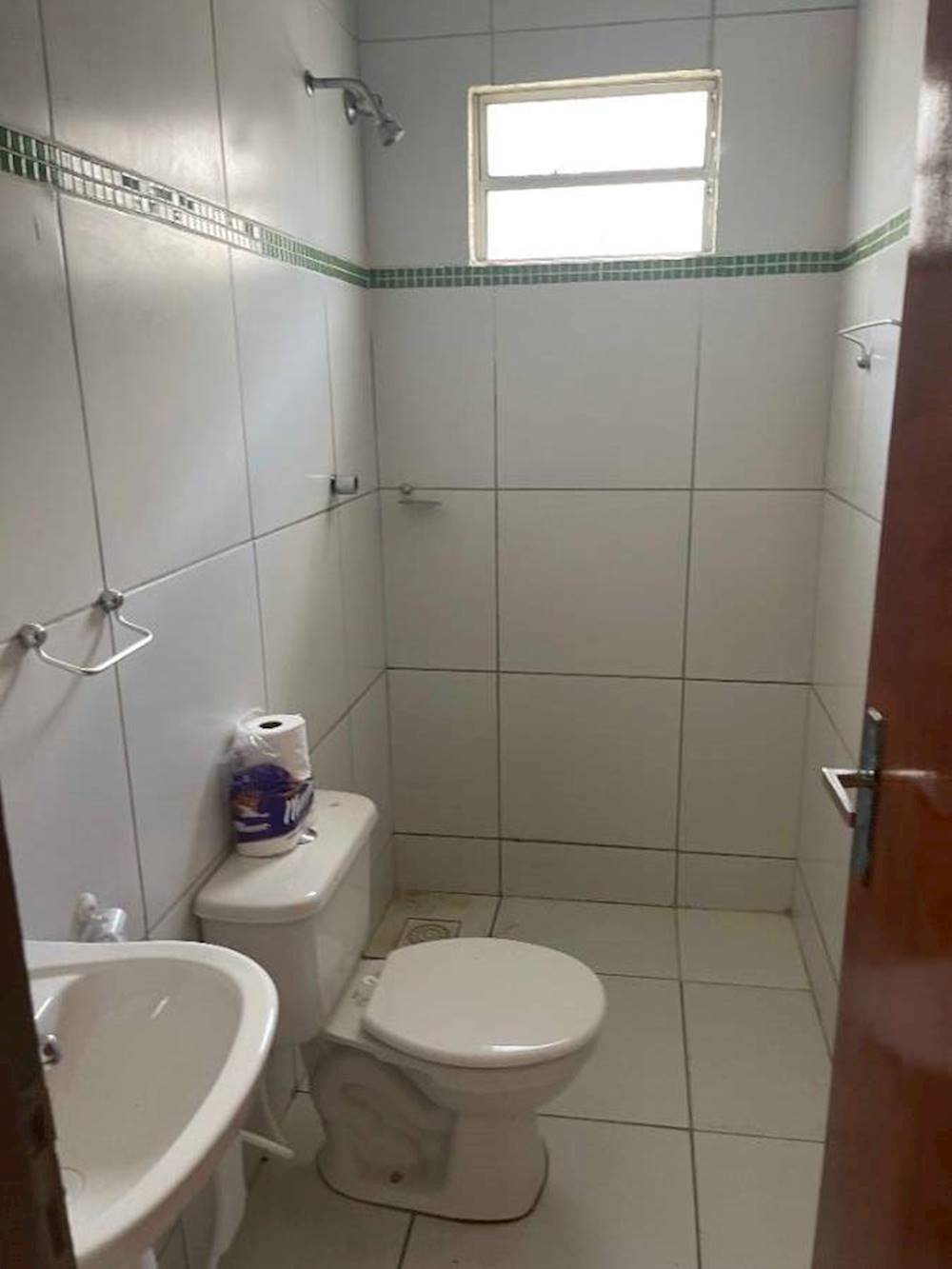 Casa em Zumbi - Horizonte/CE, localizado em Horizonte - CE