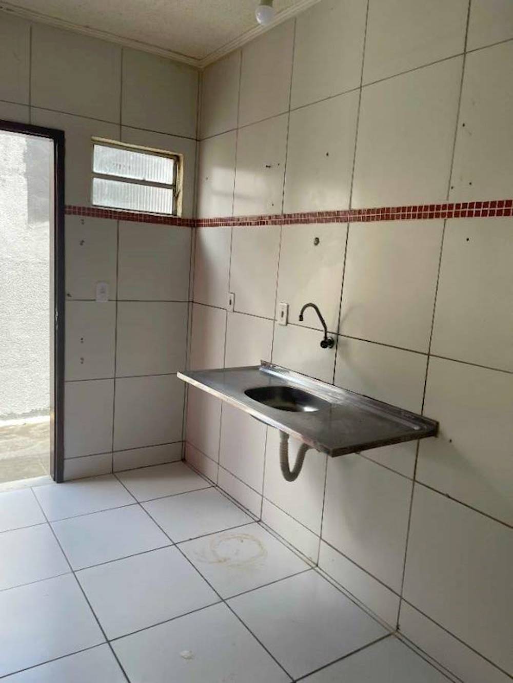 Casa em Zumbi - Horizonte/CE, localizado em Horizonte - CE