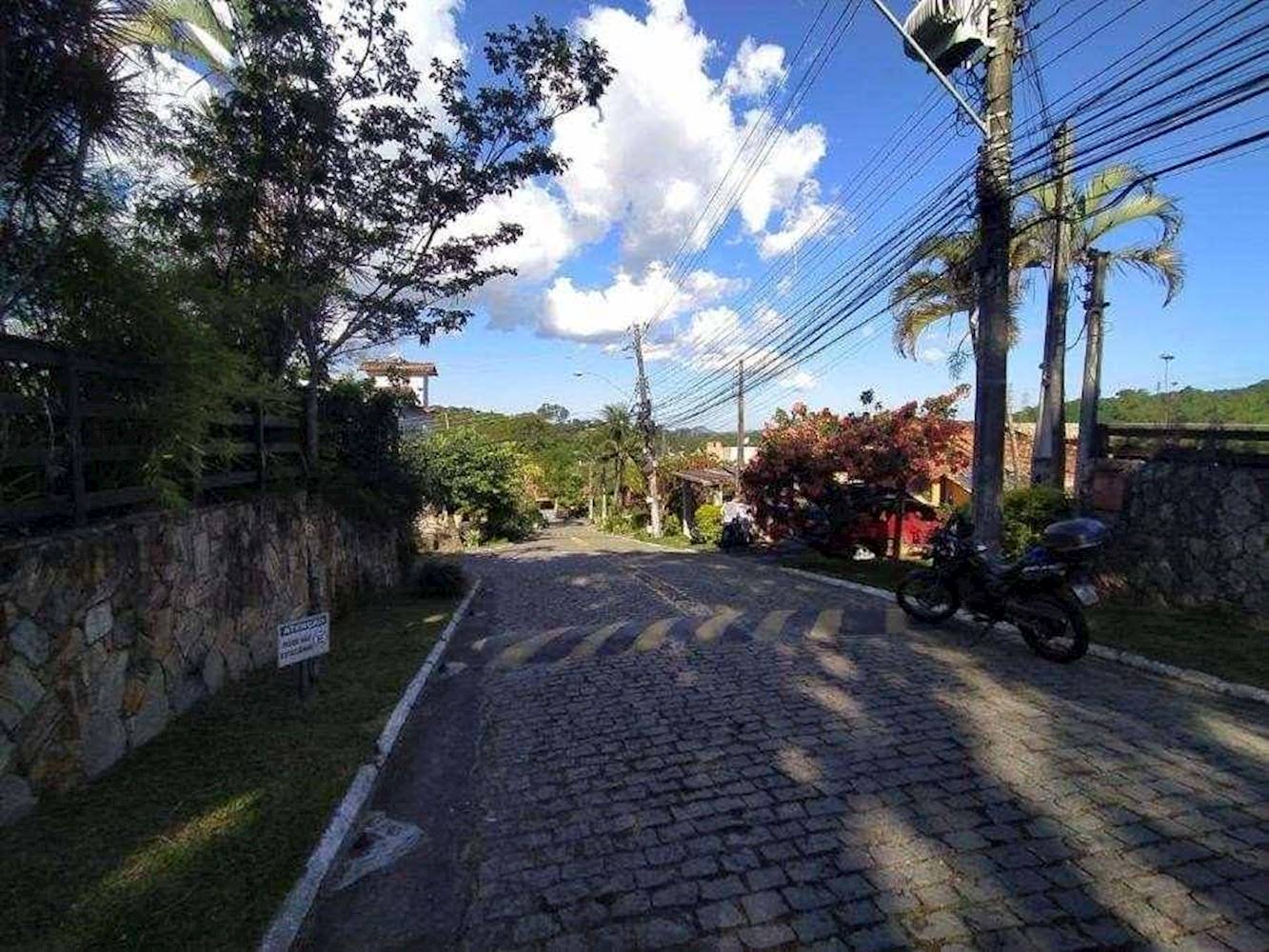 Casa de condomínio em Sape - Niterói/RJ, localizado em Niterói - RJ