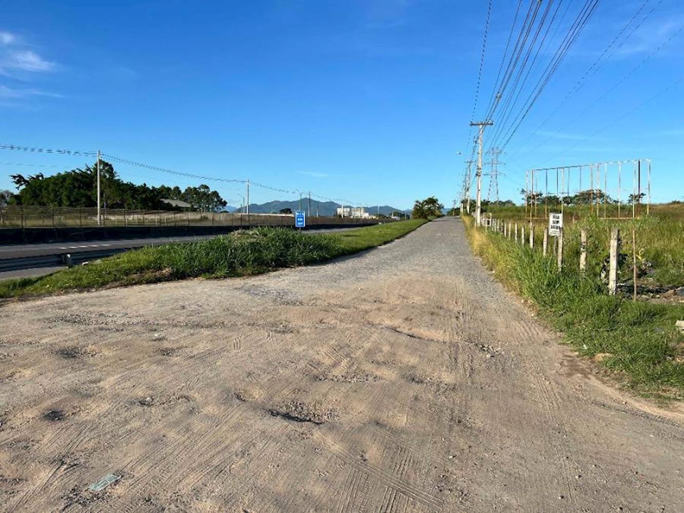 Casa em Caluge - Itaboraí/RJ, localizado em Itaboraí - RJ
