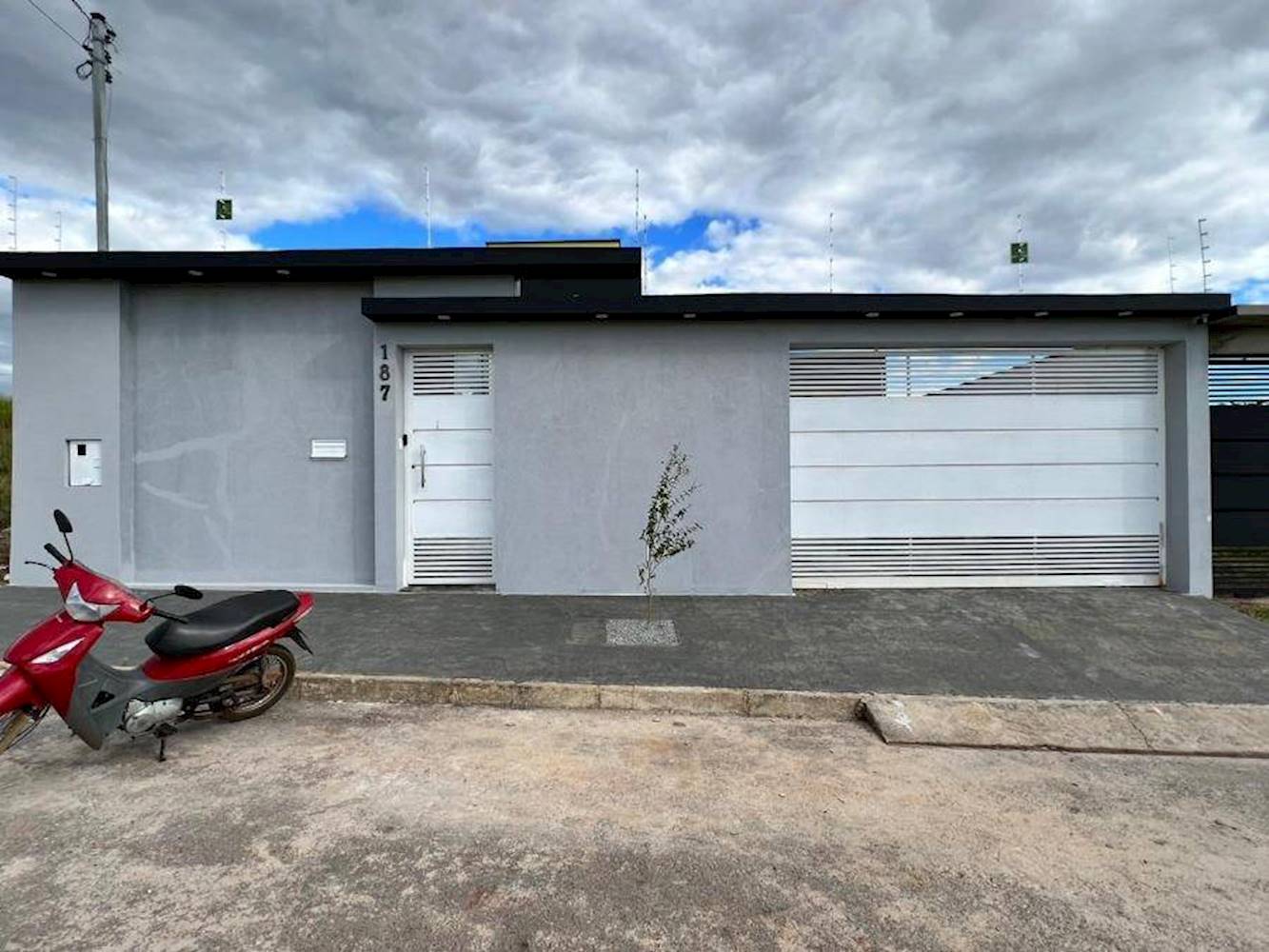 Imagem do imóvel Casa no Residencial Curva do Rio em Unai/MG