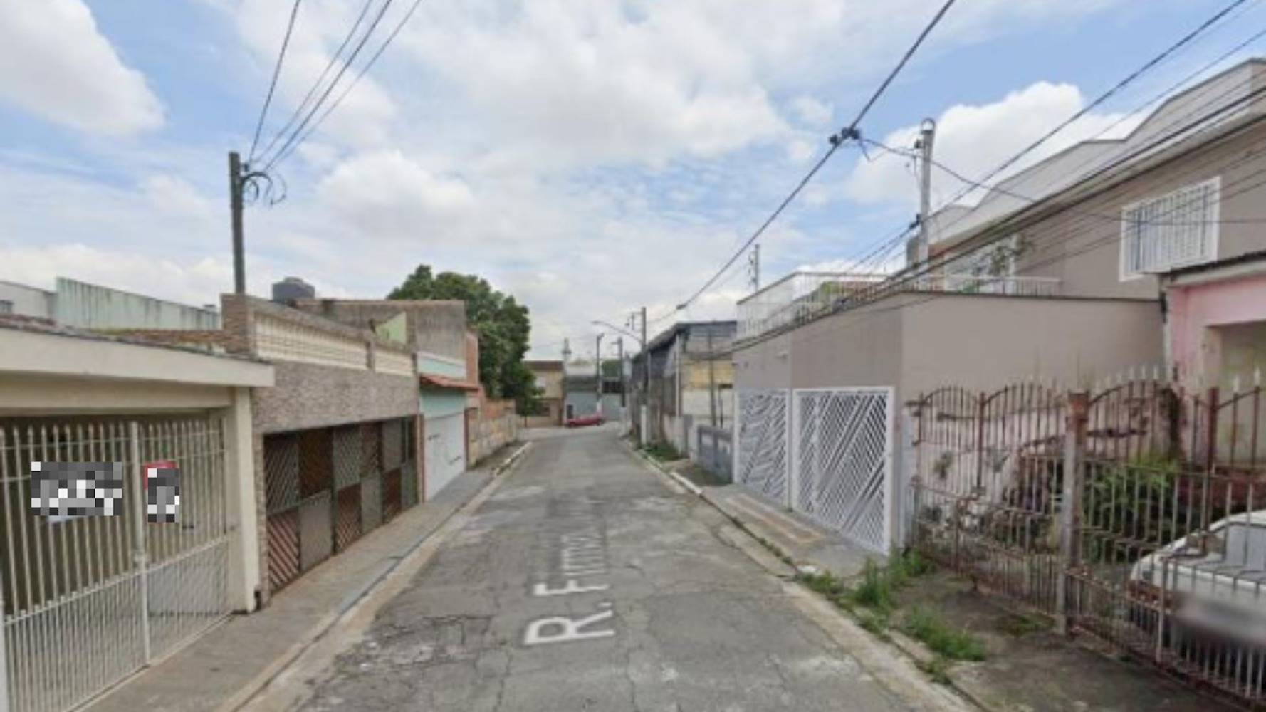Casa no "Condomínio Residencial Voltarelli" na Vila Carrão em São Paulo/SP, localizado em São Paulo - SP