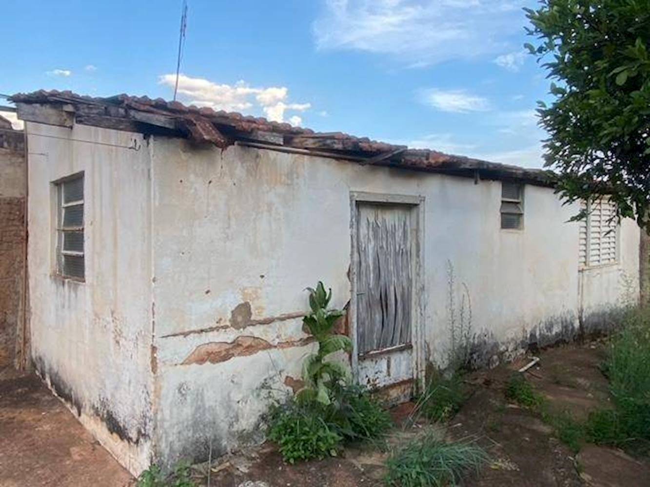 Casa no Jardim Industrial I em Bariri/SP, localizado em Bariri - SP