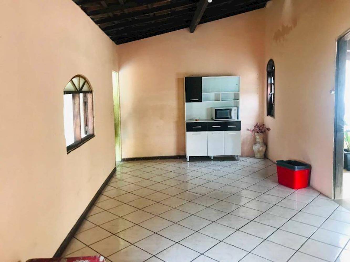 Casa no Bairro Rocha Sobrinho - Mesquita/RJ, localizado em Mesquita - RJ