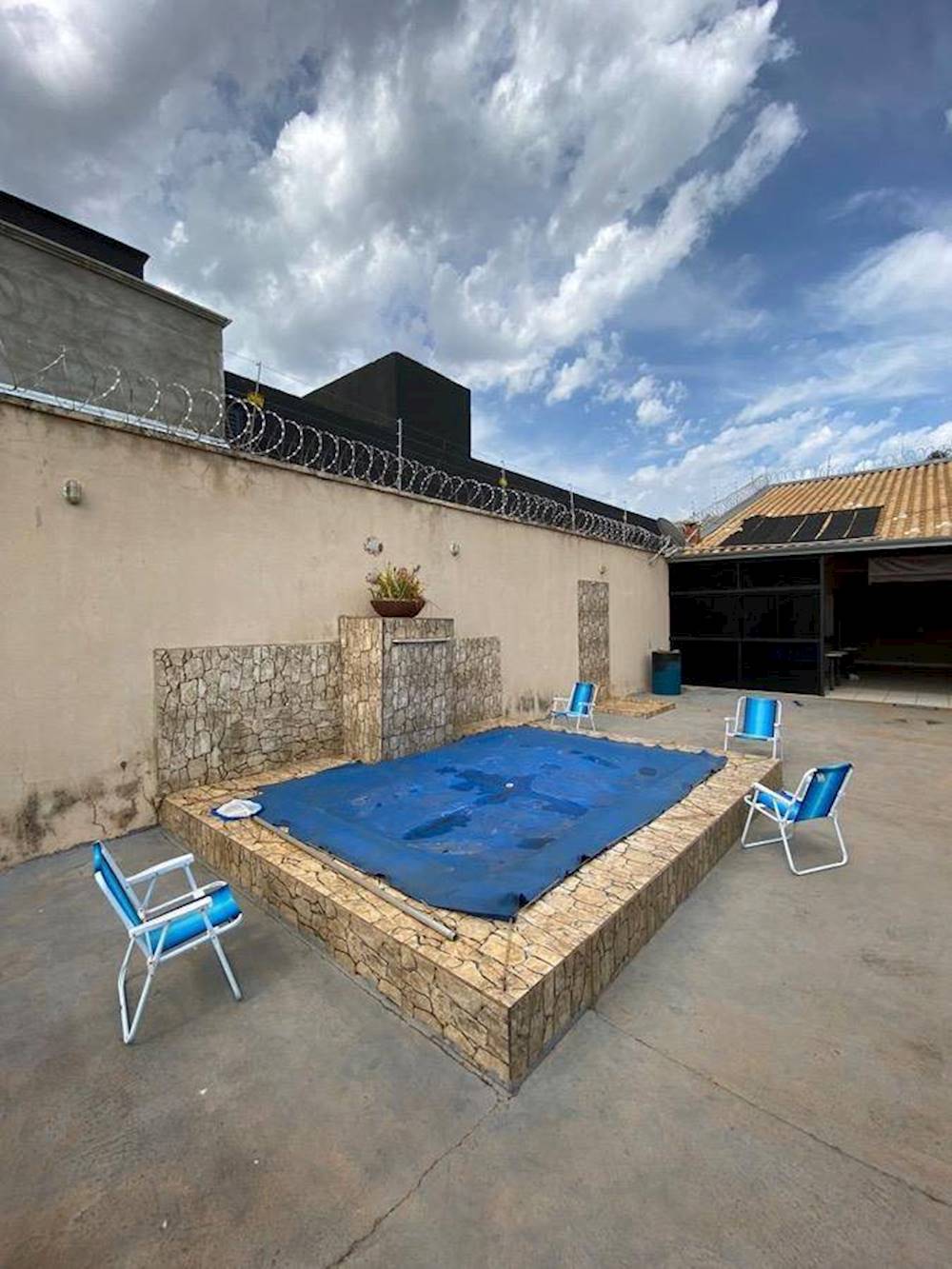 Casa, Padrão, 1 vaga(s) de garagem, localizado em Trindade - GO