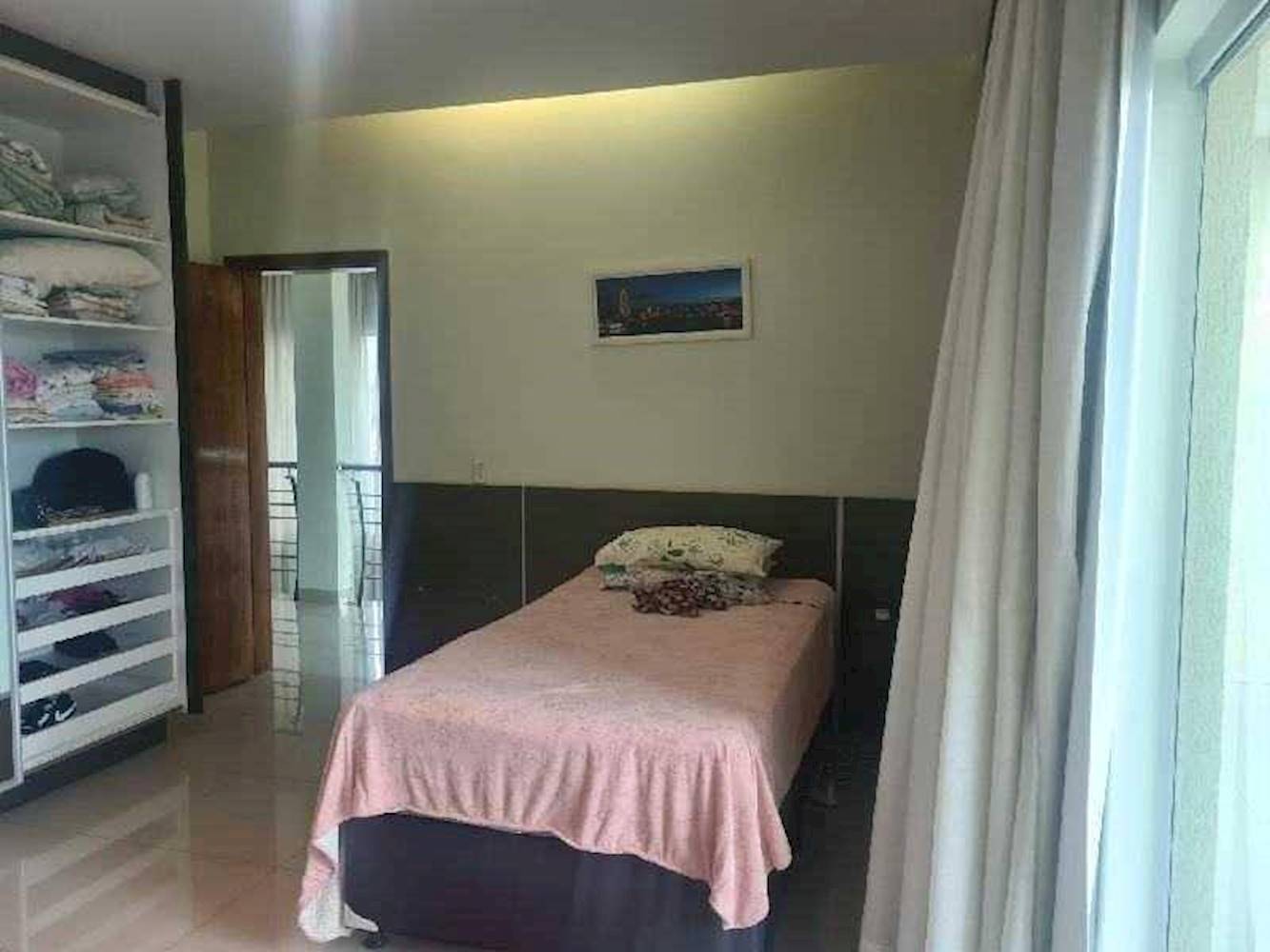 Casa, Em condomínio, 1 vaga(s) de garagem, localizado em Goiânia - GO