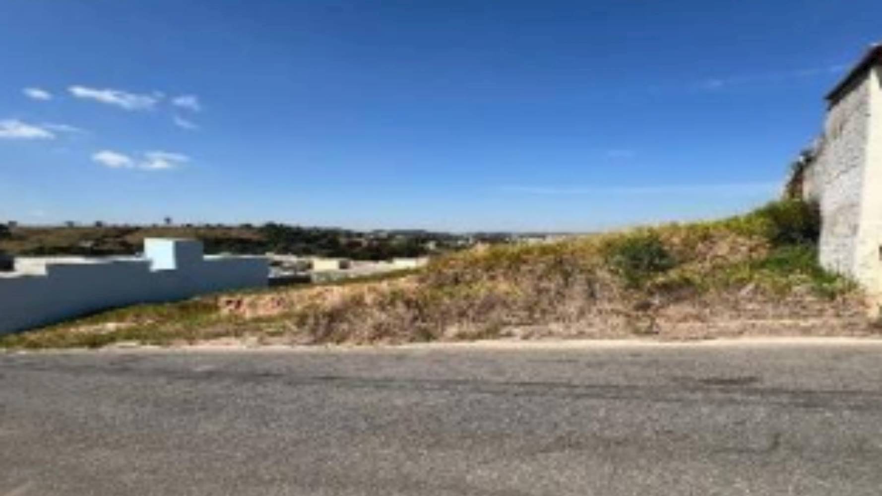 Terreno no "Residencial Eldorado" - Vagem dos Barbosas - Perdões/MG, localizado em PerdõEs - MG