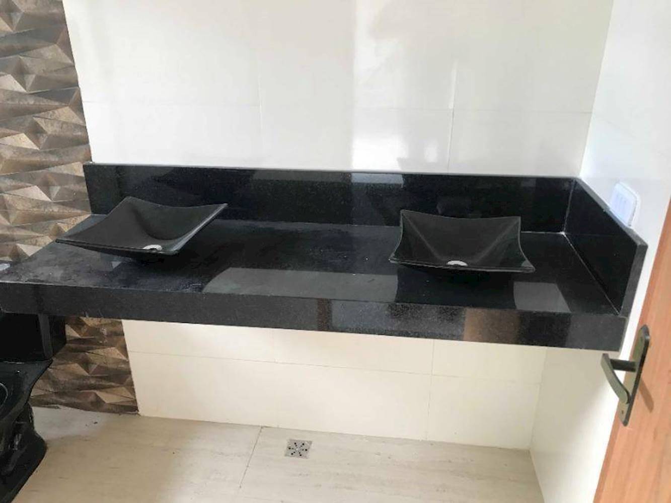 Casa, Em condomínio, 1 vaga(s) de garagem, localizado em Maricá - RJ