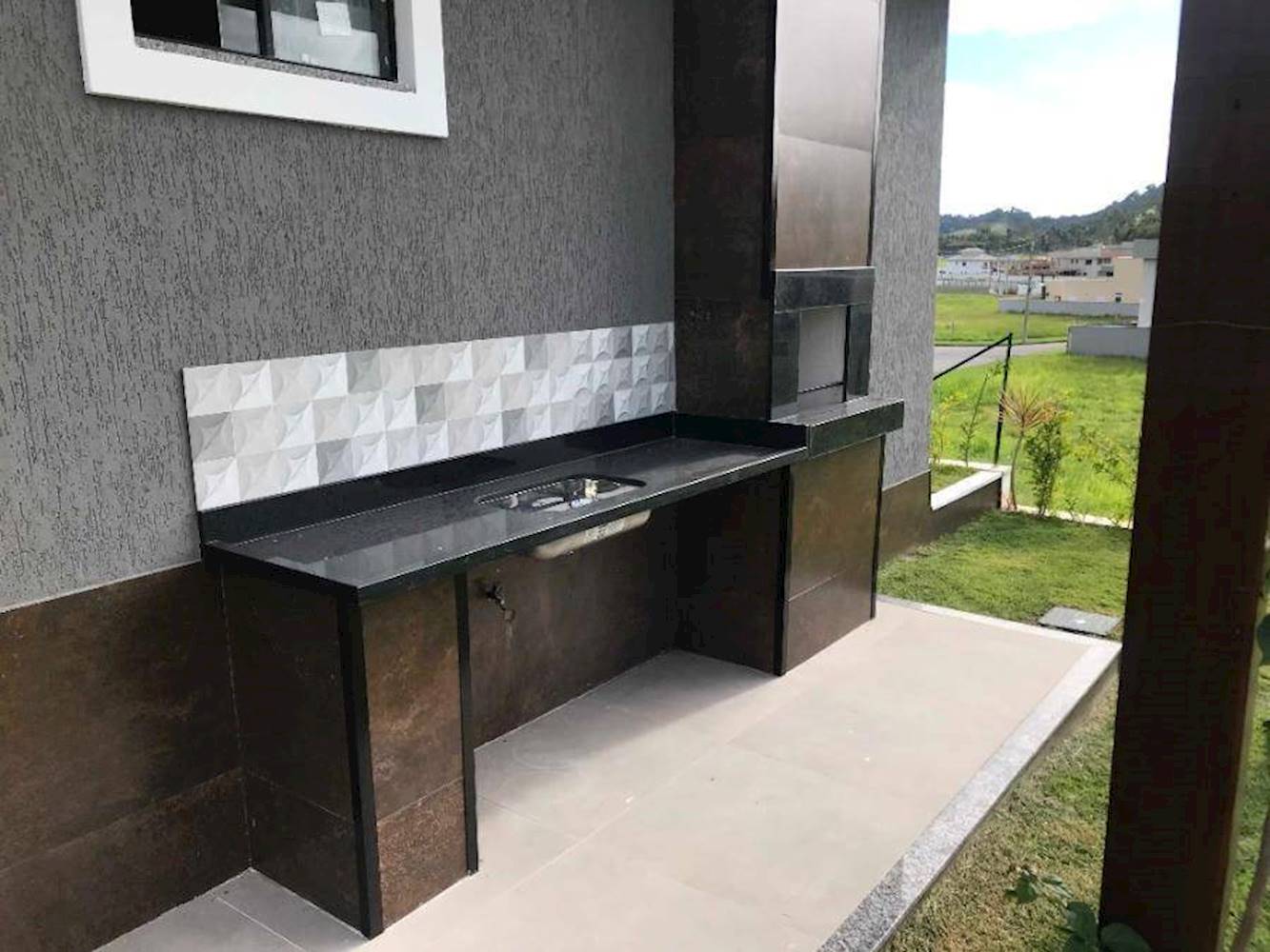 Casa, Em condomínio, 1 vaga(s) de garagem, localizado em Maricá - RJ