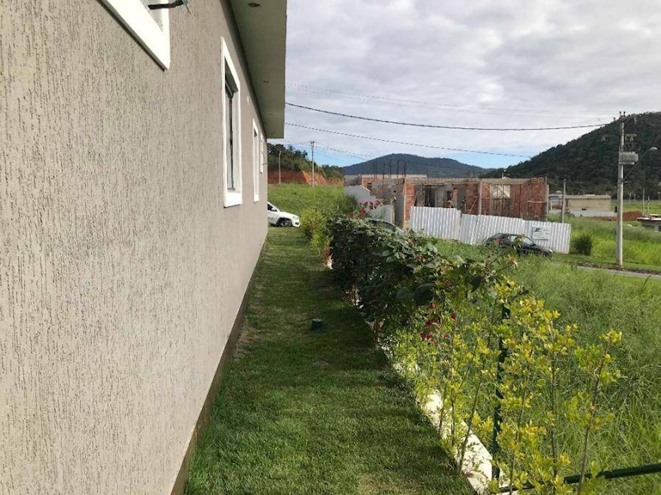 Casa, Em condomínio, 1 vaga(s) de garagem, localizado em Maricá - RJ