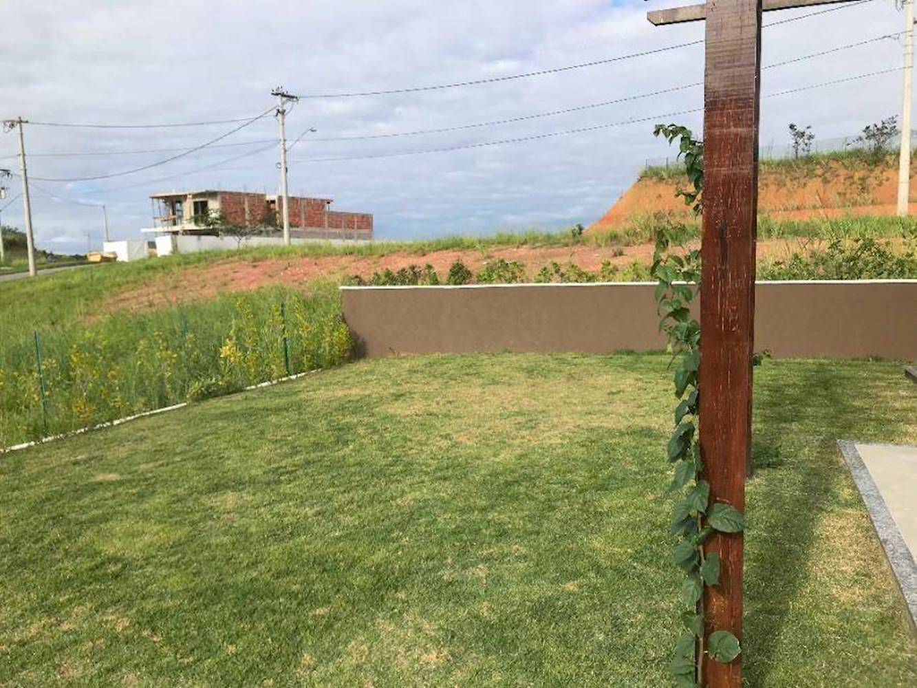 Casa, Em condomínio, 1 vaga(s) de garagem, localizado em Maricá - RJ