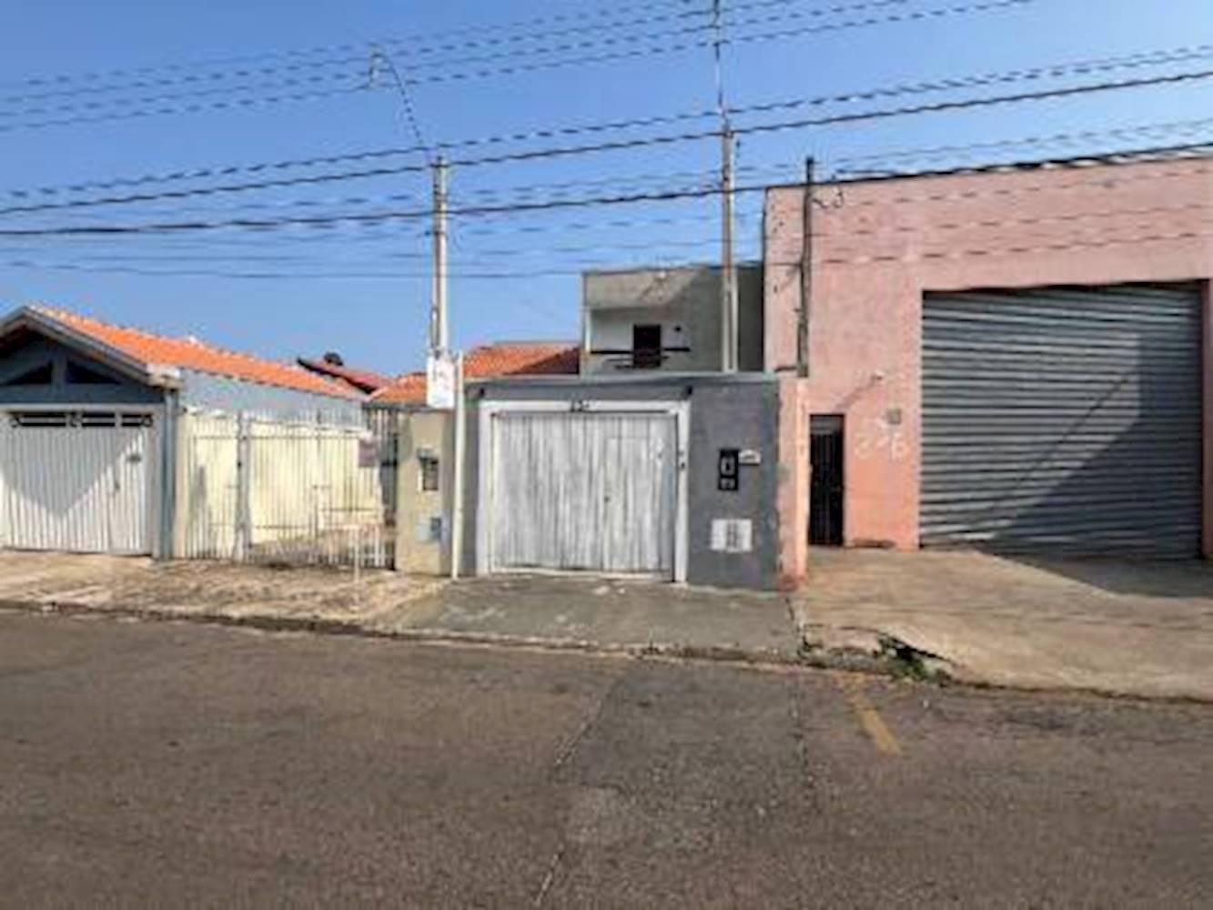 Casa, Padrão, 0 vaga(s) de garagem