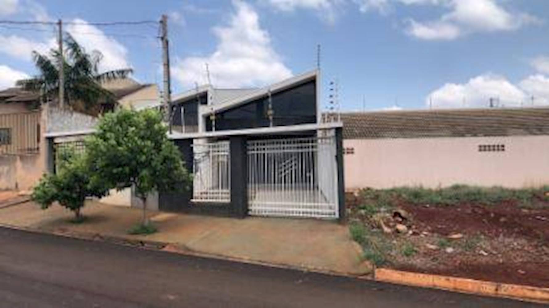 Casa, Padrão, 1 vaga(s) de garagem