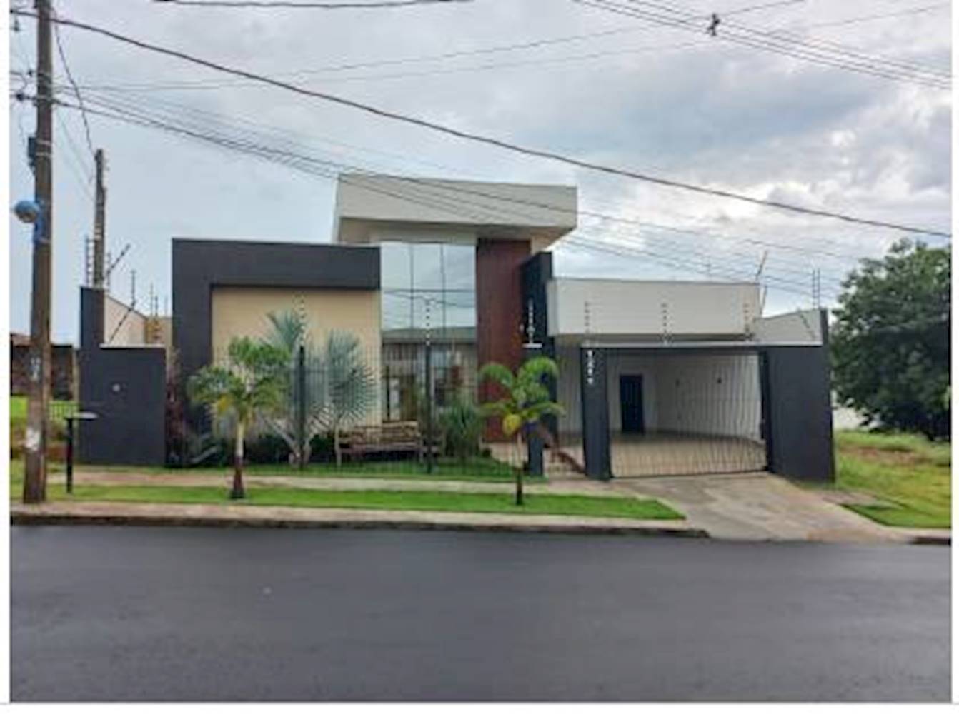 Casa, Padrão, 1 vaga(s) de garagem