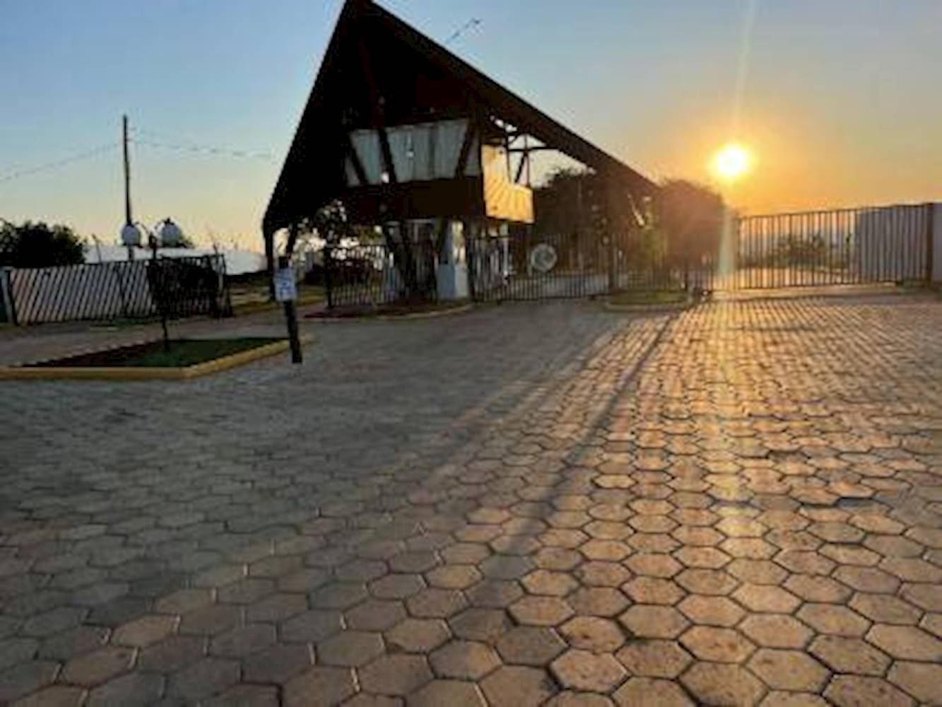 Casa de Condomínio no Portal Dos Dourados em Paulicéia/SP
