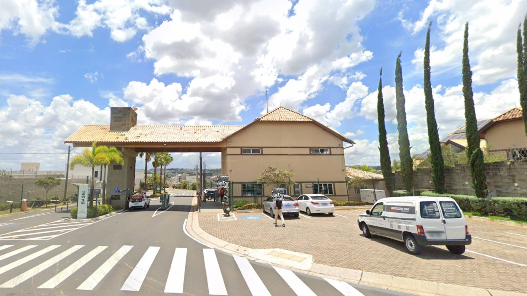 Casa no "Residencial Basel" - Swiss Park - Campinas/SP