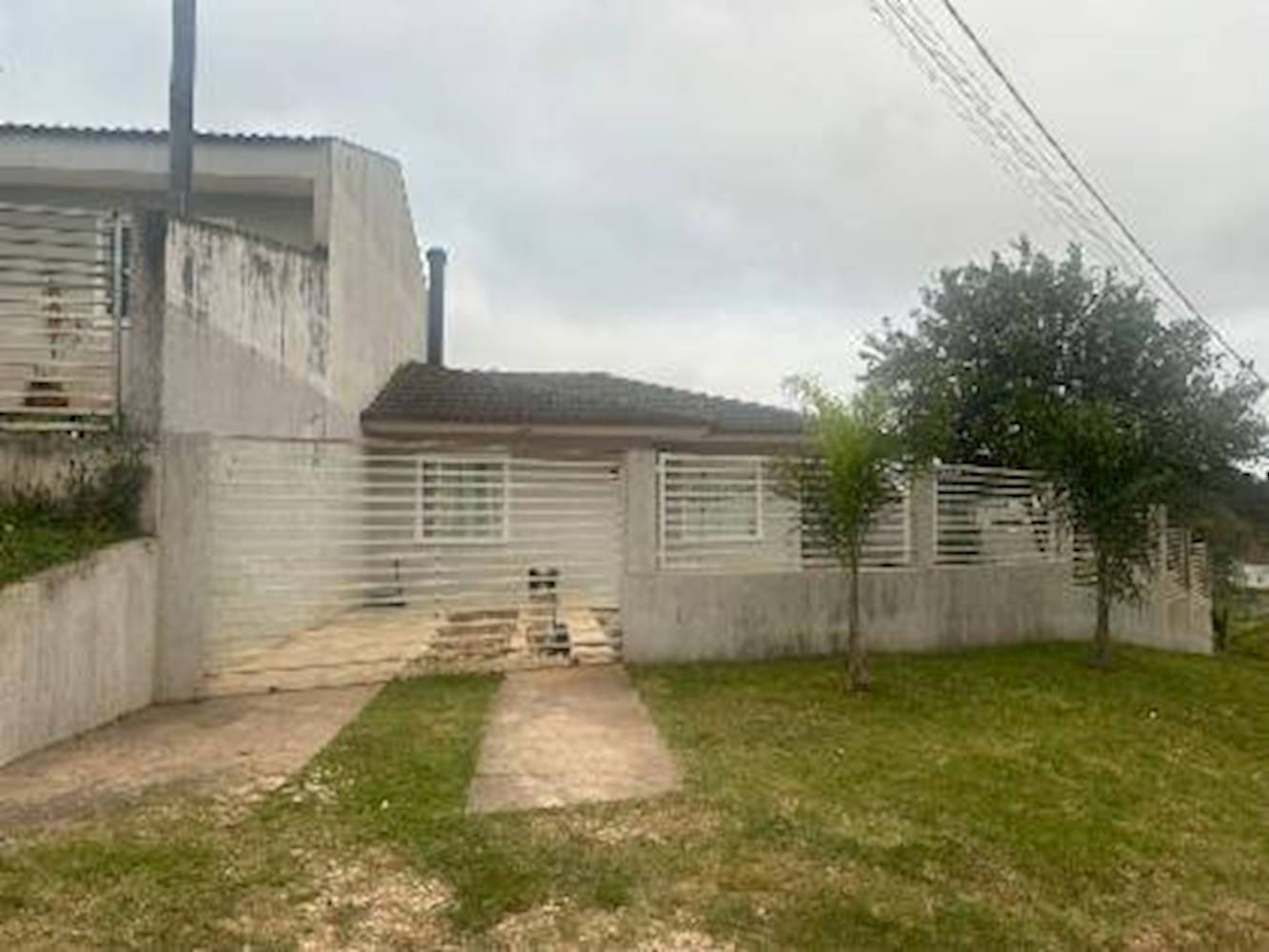 Casa de Condomínio em Embu - Colombo/PR