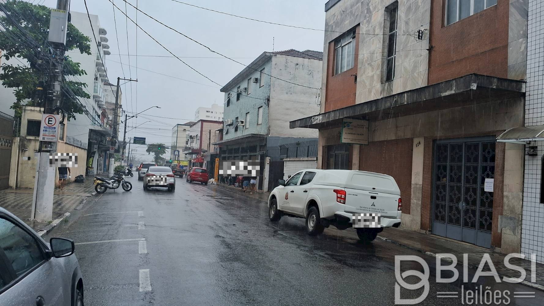 Apartamento no "Edifício Regina Sabóia" - Centro - São Vicente/SP, localizado em São Vicente - SP