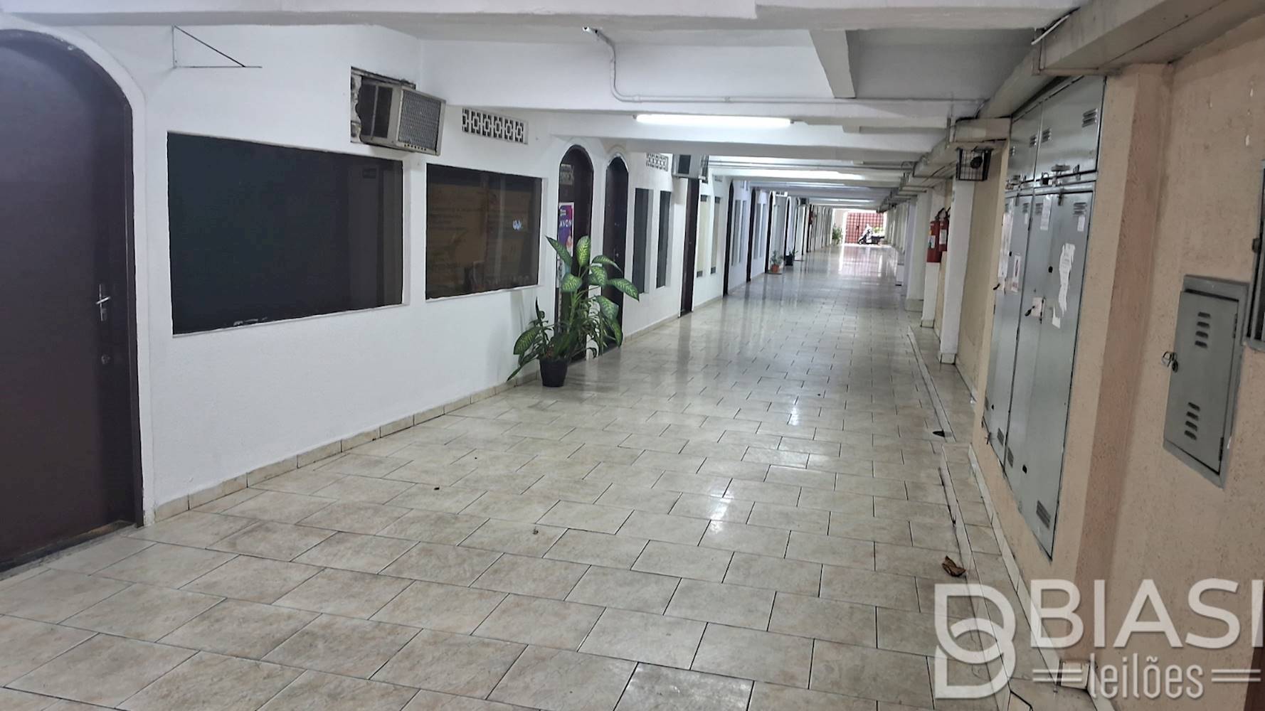 Apartamento no "Edifício Regina Sabóia" - Centro - São Vicente/SP, localizado em São Vicente - SP