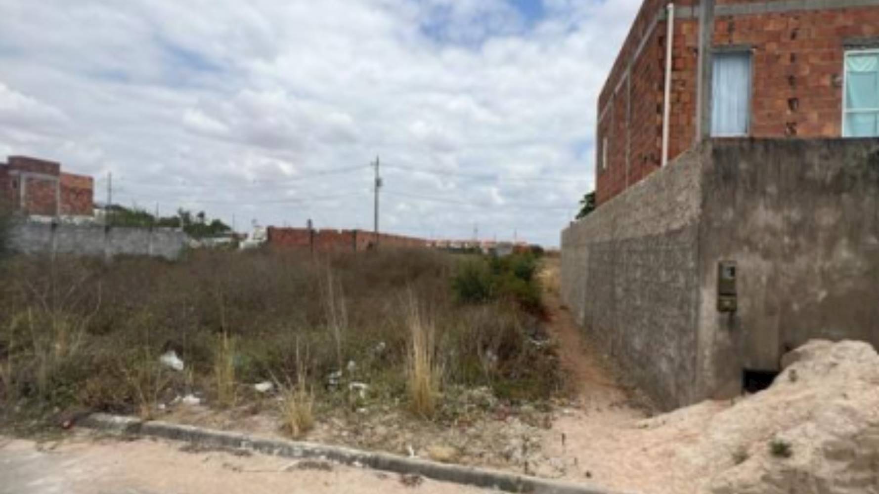 Imagem do imóvel Terreno no Loteamento Veredas Feira de Santana - Registro - Feira de Santana/BA