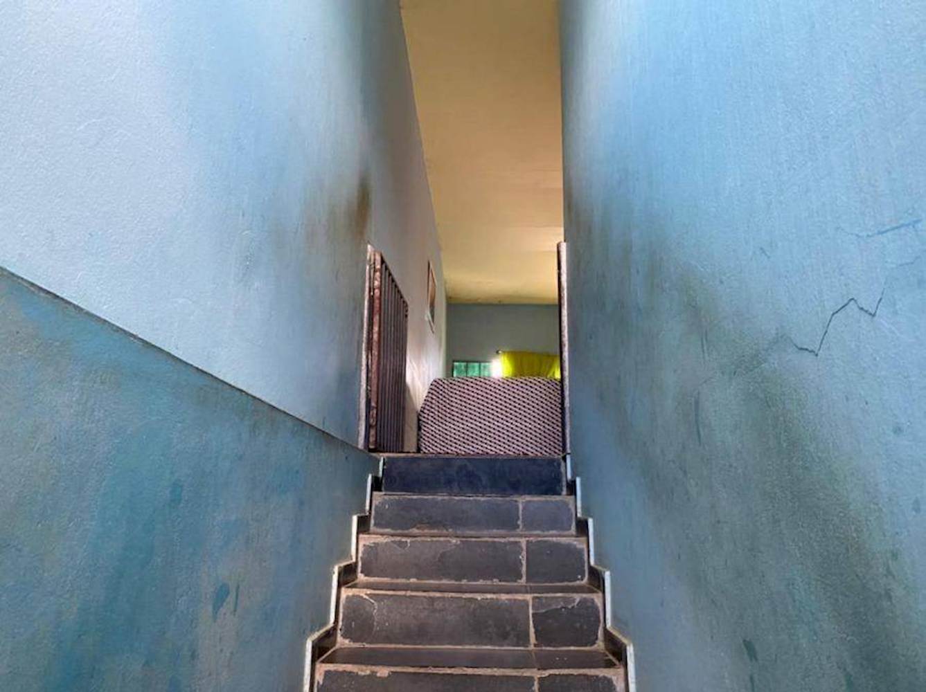 Prédio, Padrão, 1 vaga(s) de garagem, localizado em Nova Porteirinha - MG
