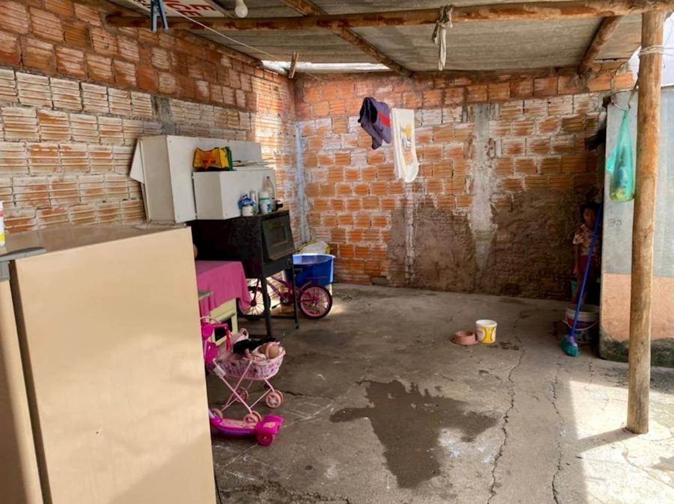 Prédio, Padrão, 1 vaga(s) de garagem, localizado em Nova Porteirinha - MG