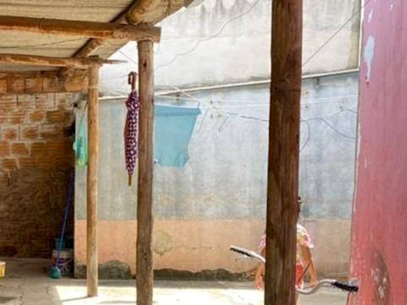 Prédio, Padrão, 1 vaga(s) de garagem, localizado em Nova Porteirinha - MG