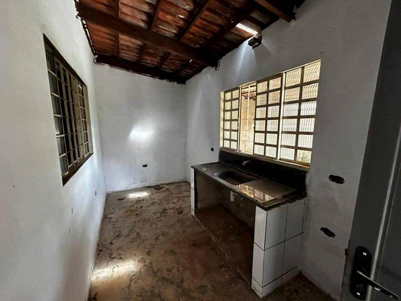 Casa, Padrão, 2 vaga(s) de garagem, localizado em Goiânia - GO
