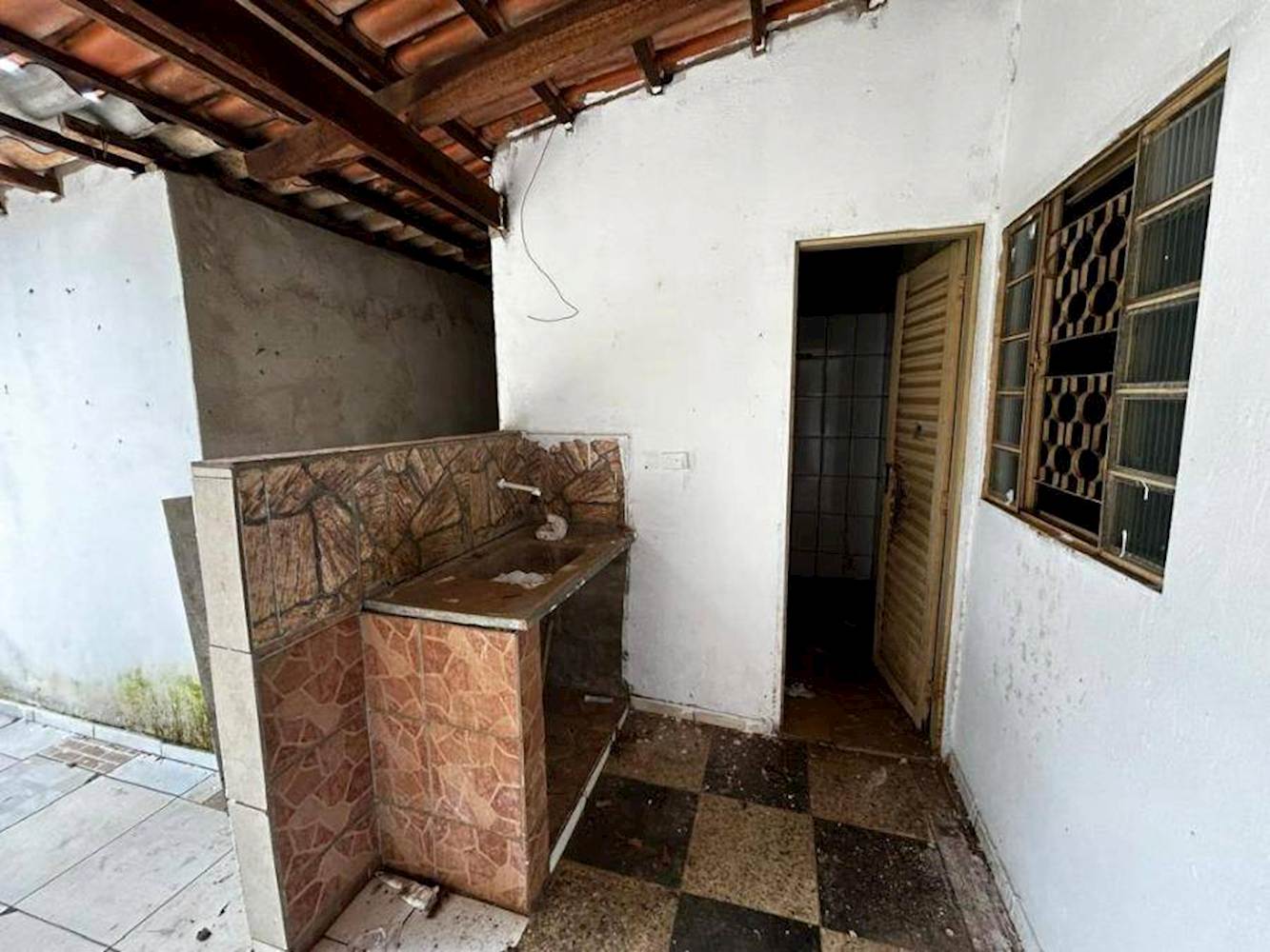 Casa, Padrão, 2 vaga(s) de garagem, localizado em Goiânia - GO
