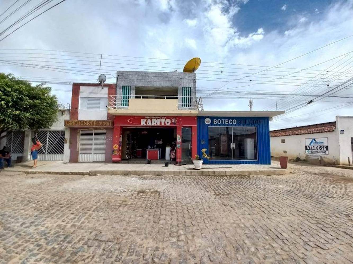 Casa, Padrão, 0 vaga(s) de garagem