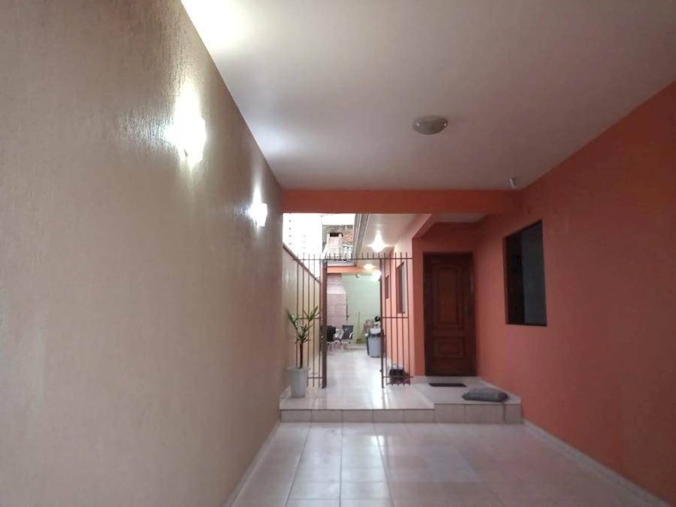 Casa, Padrão, 1 vaga(s) de garagem, localizado em Paranaguá - PR