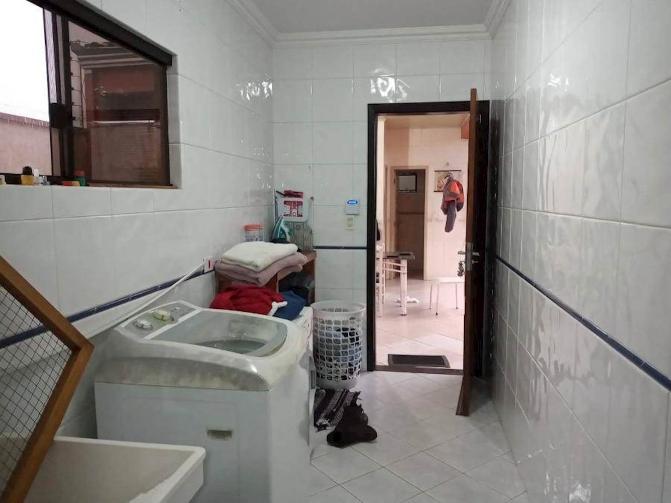 Casa, Padrão, 1 vaga(s) de garagem, localizado em Paranaguá - PR