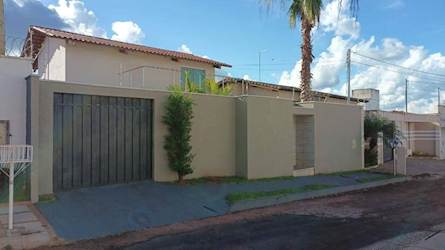 Casa no residencial drummond i - ituiutaba/mg