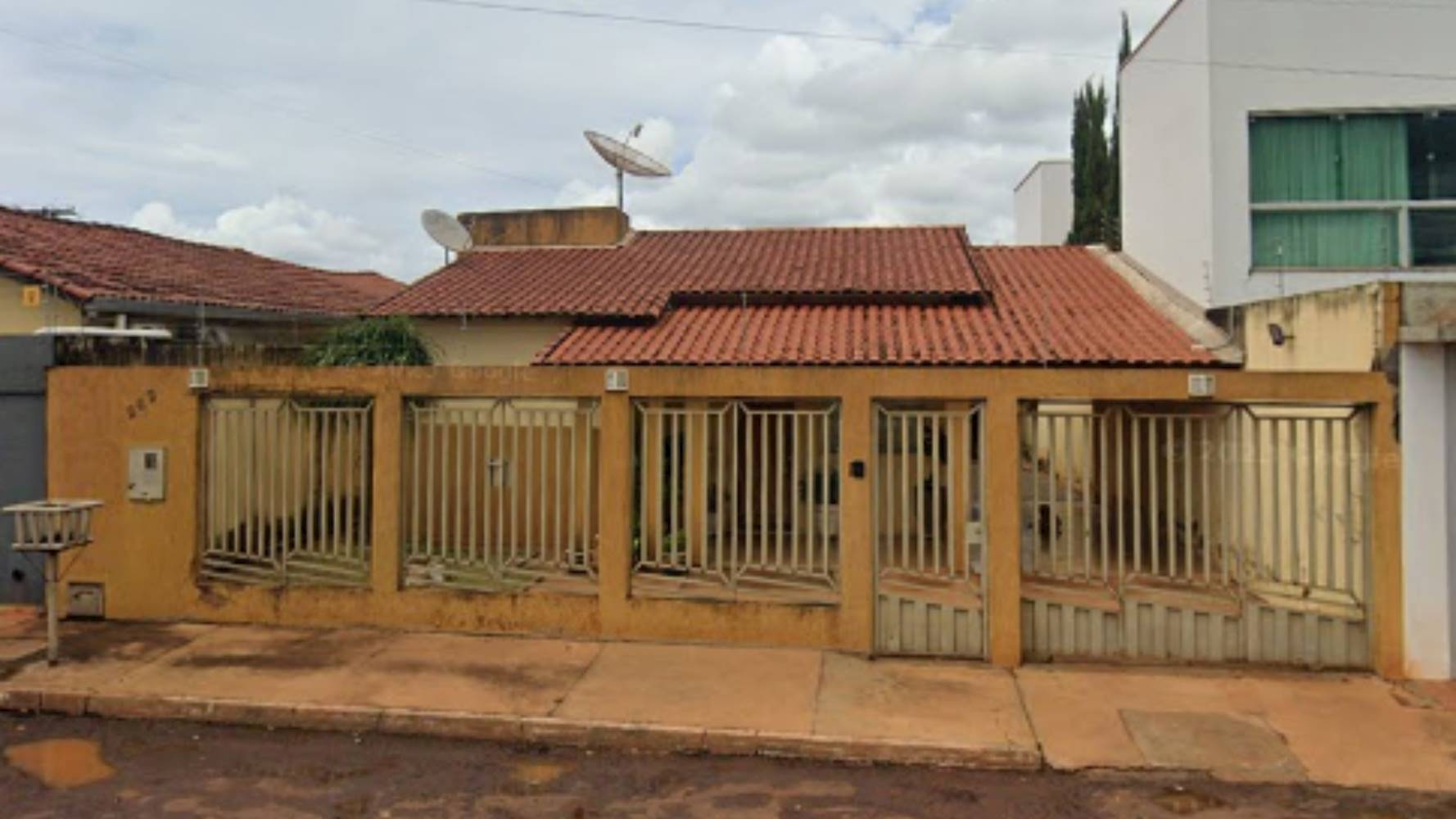 Casa no Bairro São Francisco - Quirinópolis/GO, localizado em Quirinópolis - GO