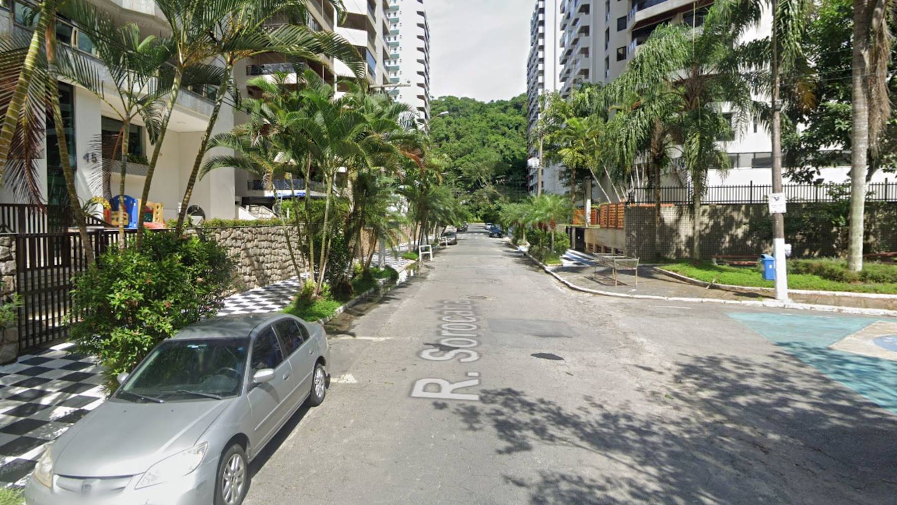 Apartamento no "Condomínio Edifício Monte Verde" - Barra Funda - Guarujá/SP, localizado em Guarujá - SP