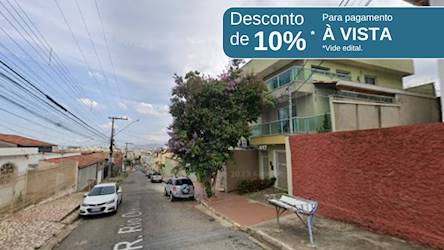 Casa em novo riacho - contagem/mg
