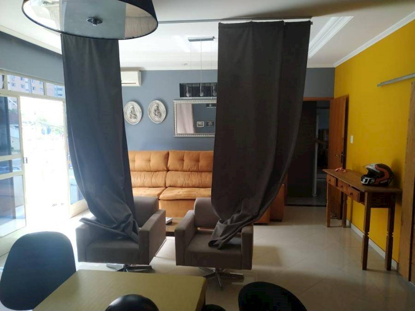 Apartamento no "Ed. Los Angeles" - Vila Ipiranga - Londrina/PR, localizado em Londrina - PR