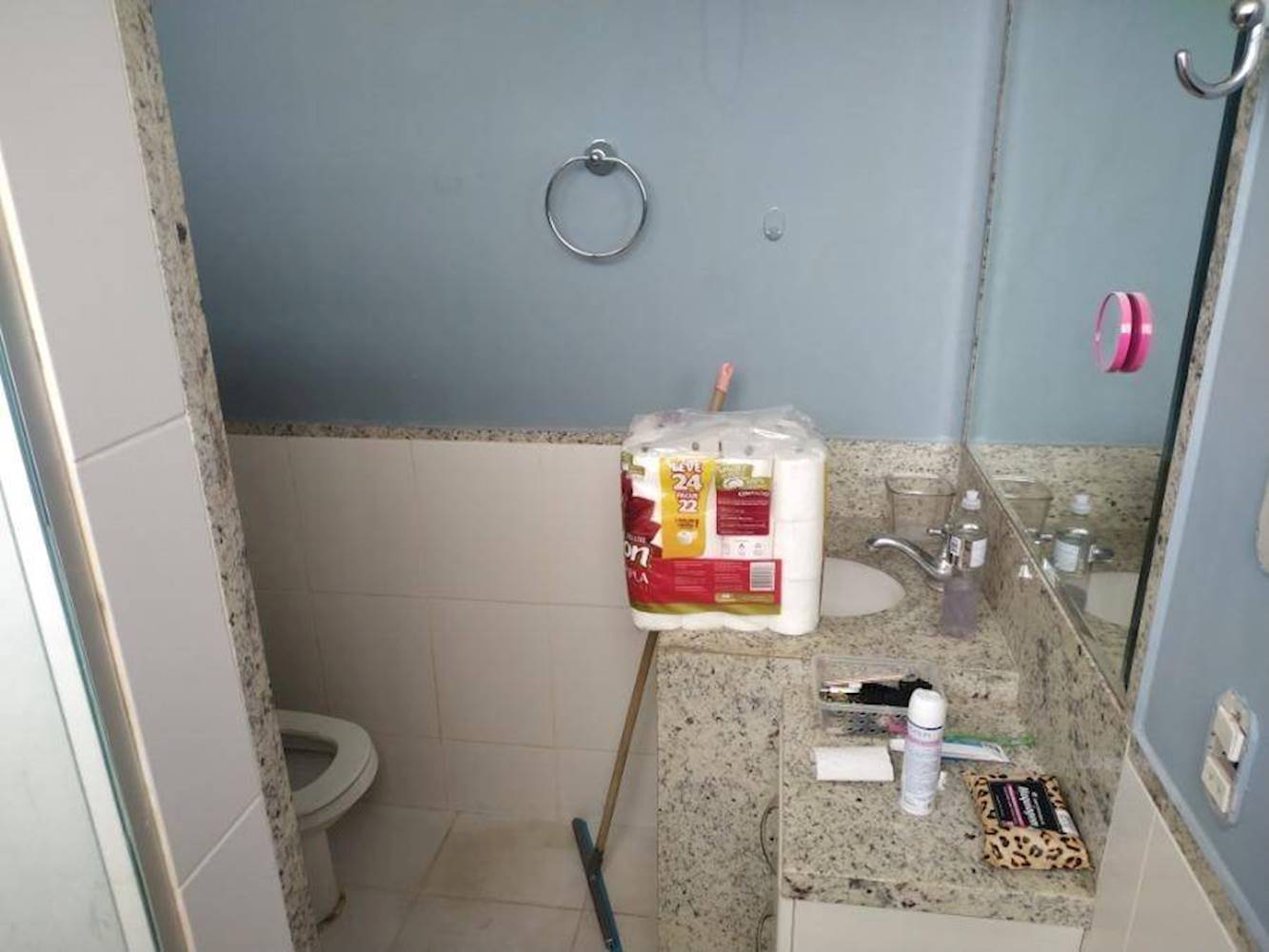 Apartamento no "Ed. Los Angeles" - Vila Ipiranga - Londrina/PR, localizado em Londrina - PR